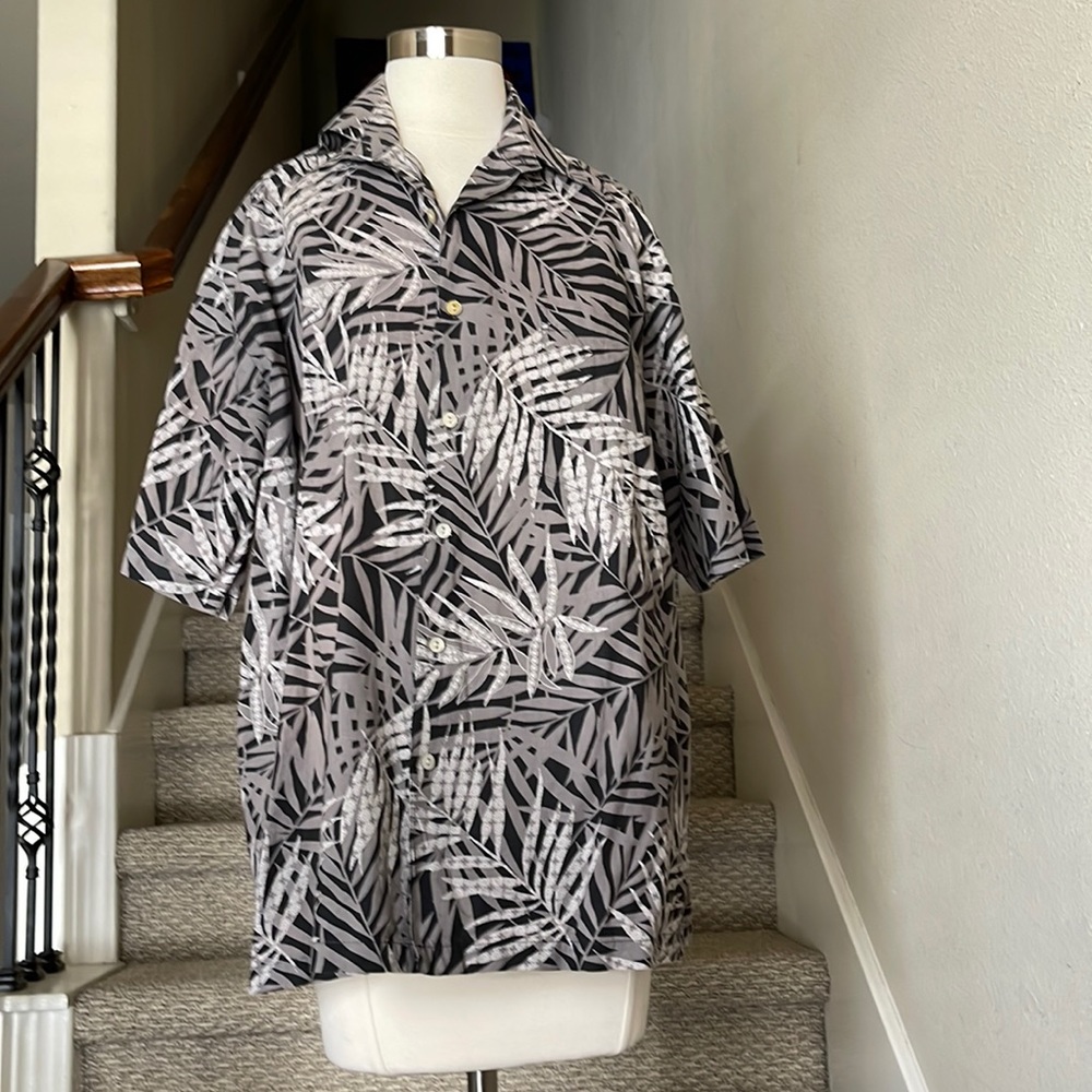 COPY - TORI RICHARD Sz M Navy/Green Cotton Lawn Tropical Leaf Hawaiian Shirt~Mi…